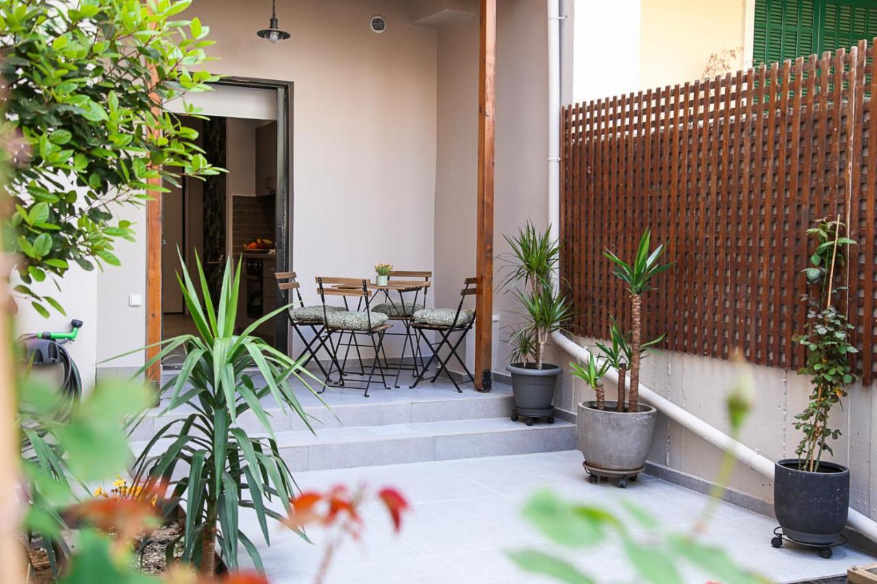 Caravin Wanderhome, 5 Min From Metro Nea Ionia Athena Bagian luar foto