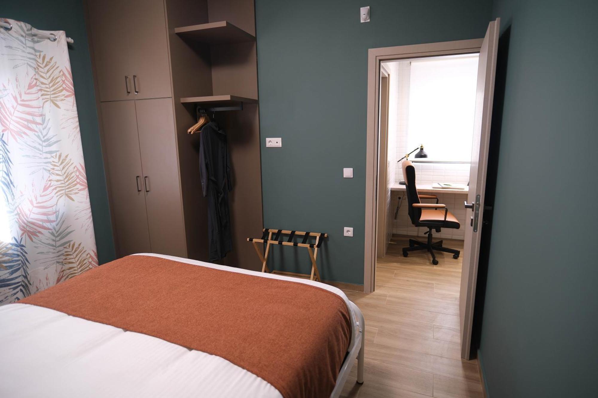 Caravin Wanderhome, 5 Min From Metro Nea Ionia Athena Bagian luar foto