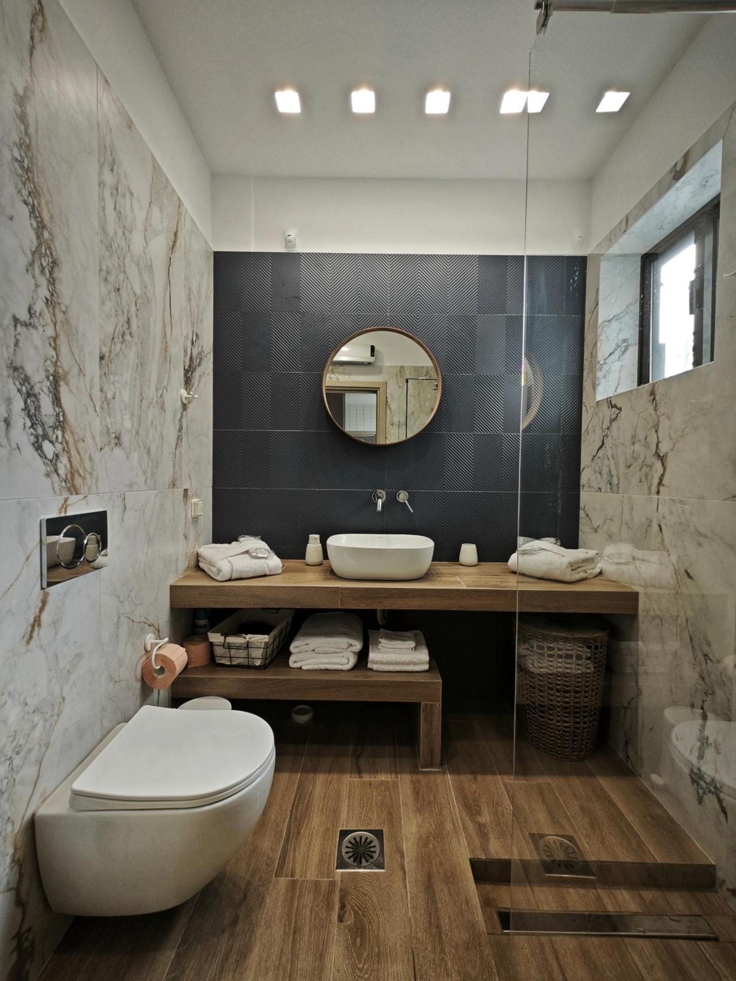 Caravin Wanderhome, 5 Min From Metro Nea Ionia Athena Bagian luar foto